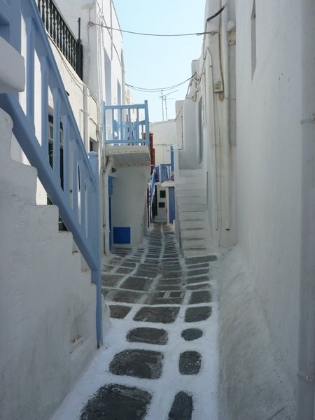 Ne manquez pas de visiter Ano Mera