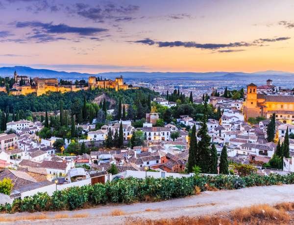 Vue sur la ville de Grenade et l'Alhambra
