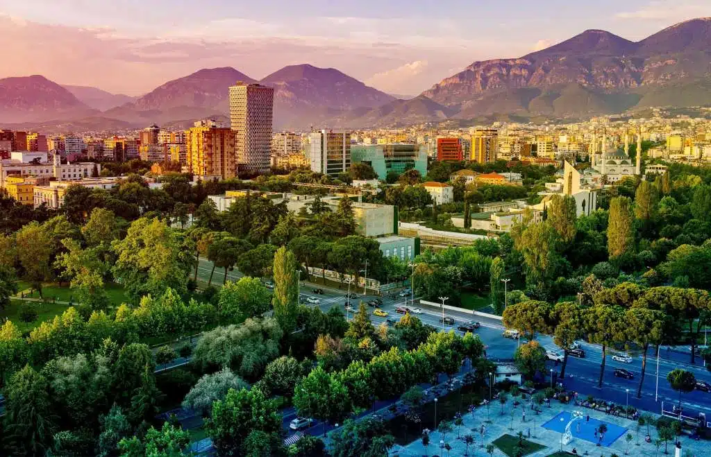 Tirana sans voiture : vue sur la capitale albanaise