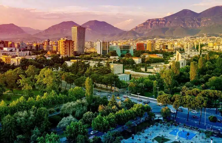 Tirana sans voiture : vue sur la capitale albanaise