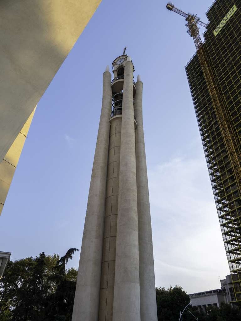 Clocher de la cathédrale de la résurrection du Christ, Tirana